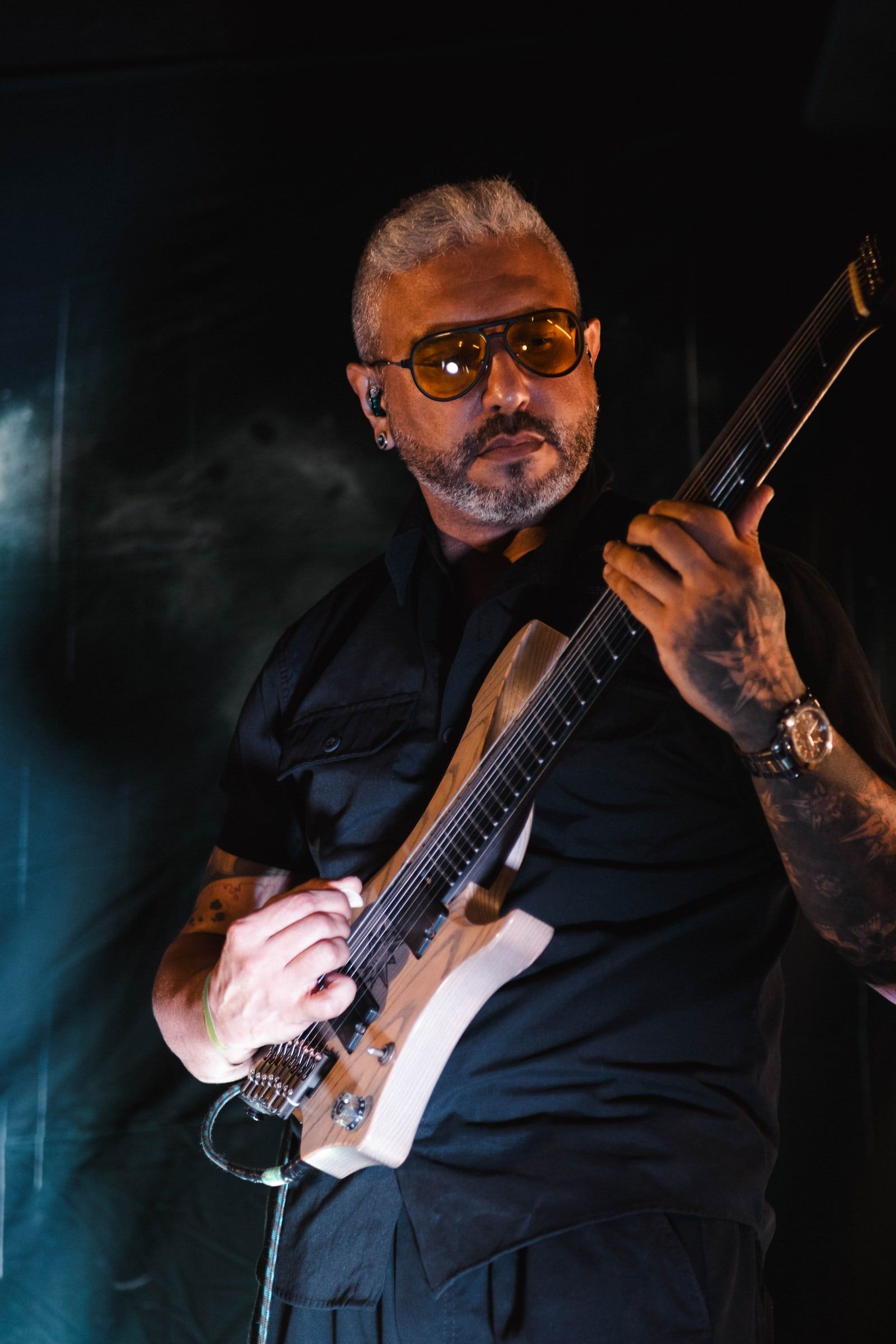 8K guitarist at 8K FEST 2026
