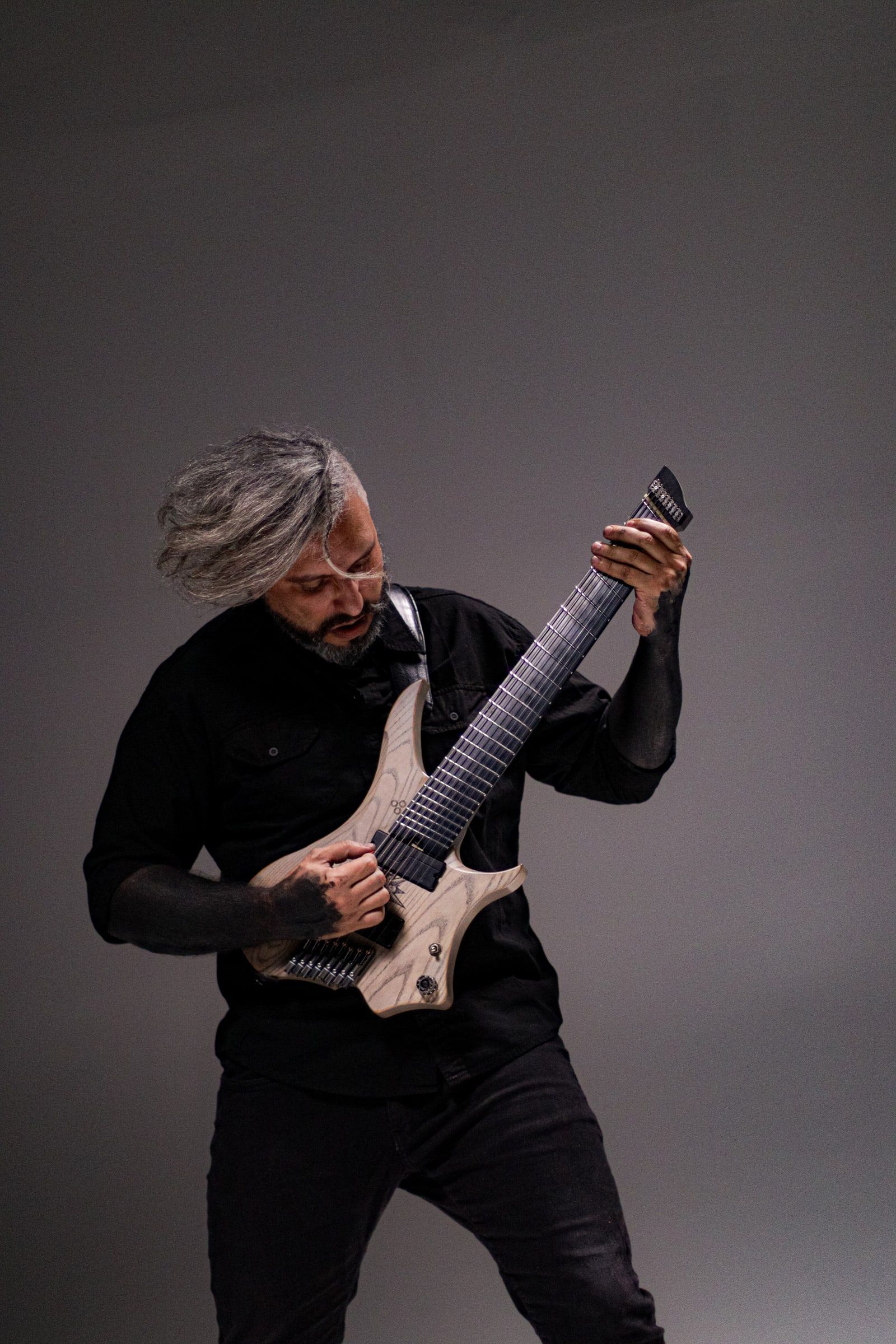 8K guitarist, 2024 promo session