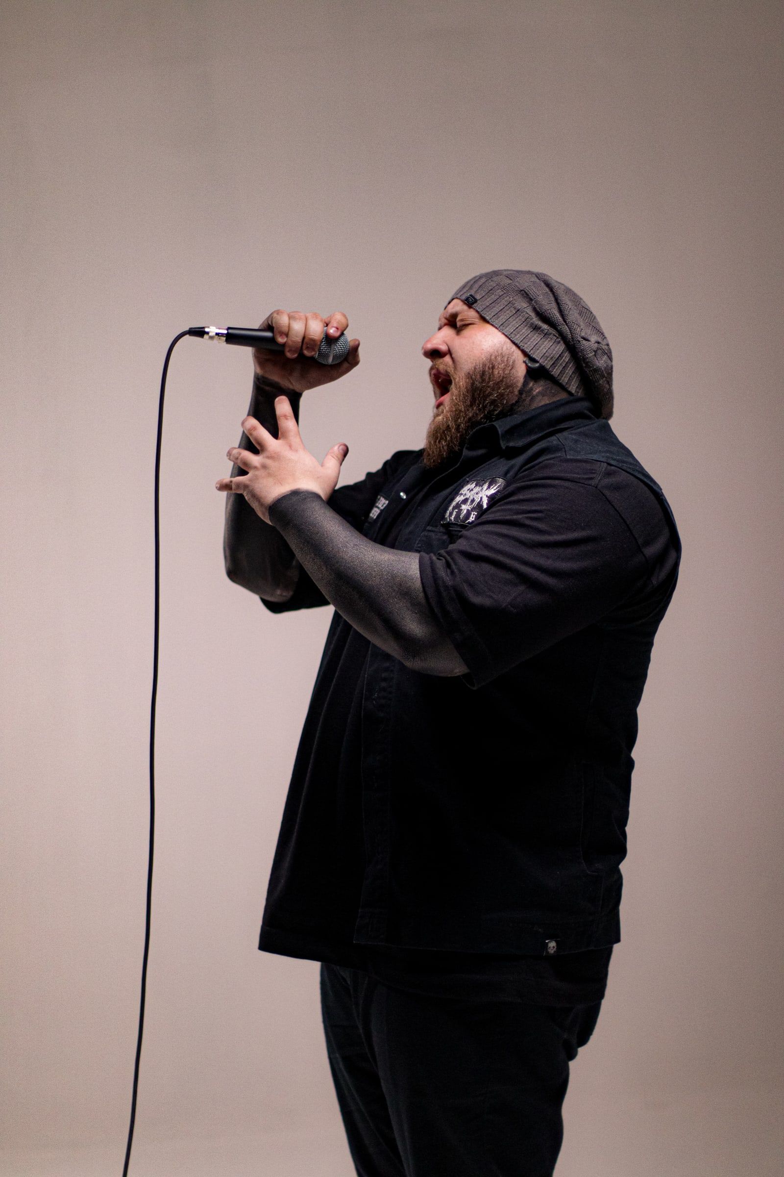 8K vocalist with microphone, 2024 promo session